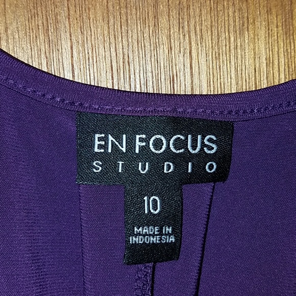 Dress - Picture 3 of 4